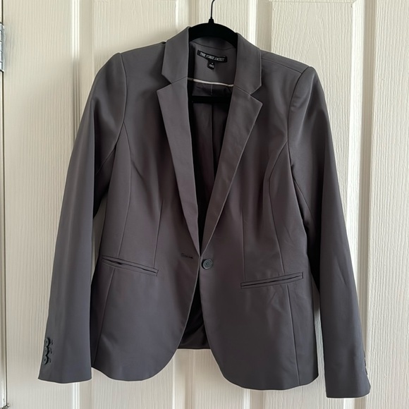 Kohl's Jackets & Blazers - Gray Grey women’s suit jacket The Torie Jacket Size 6 for office official